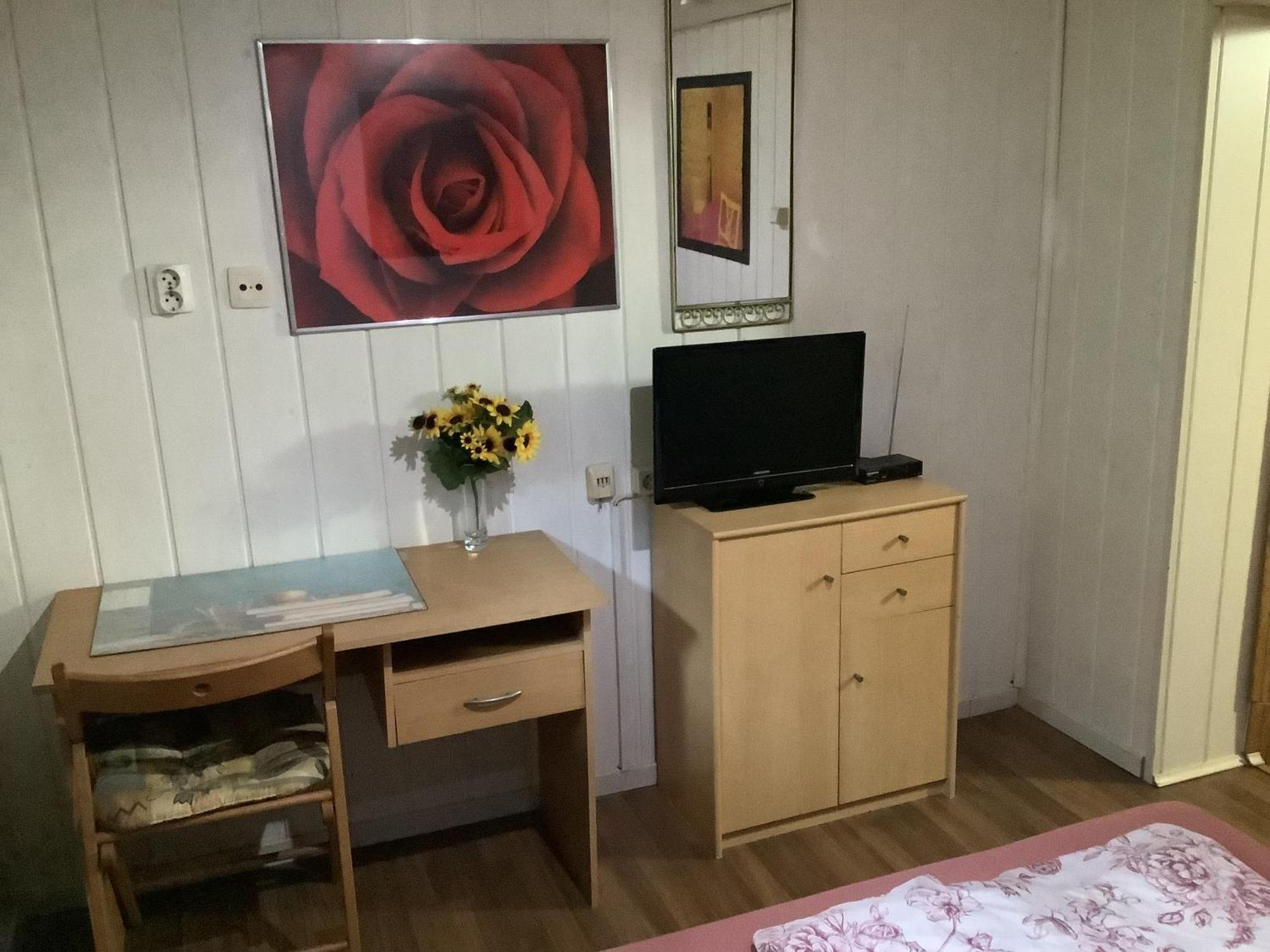 Schoenes Zimmer Im Seterant/Untergeschoss Эссен Экстерьер фото